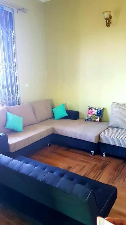 Wavamunno Road Apartman Kampala